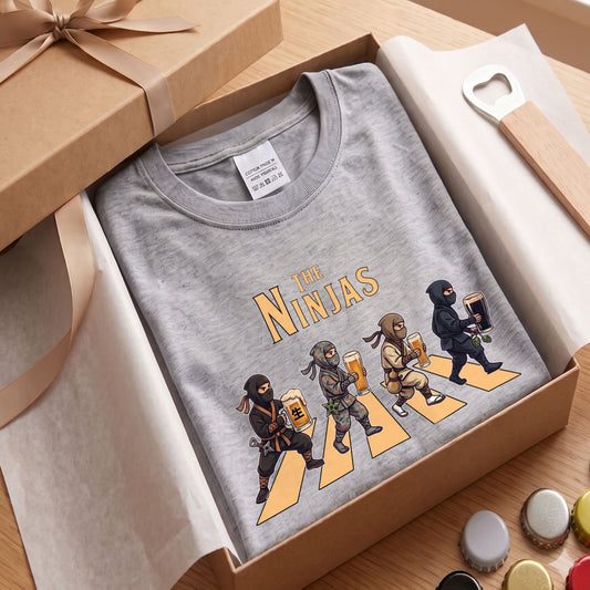 THE NINJAS | 忍びの宴 乾杯ビール ロック名盤オマージュ グラフィック 長袖Tシャツ【おもしろ雑貨・普段着・宴会・ユニセックス・ギフトに最適】