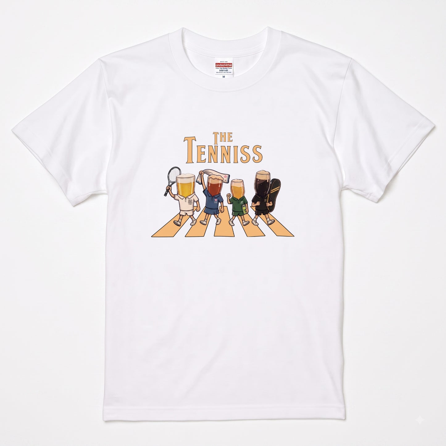 THE TENNISS | ビールたちのテニス 横断歩道 面白Tシャツ【テニス愛好家・ビール好き・ギフトに最適】