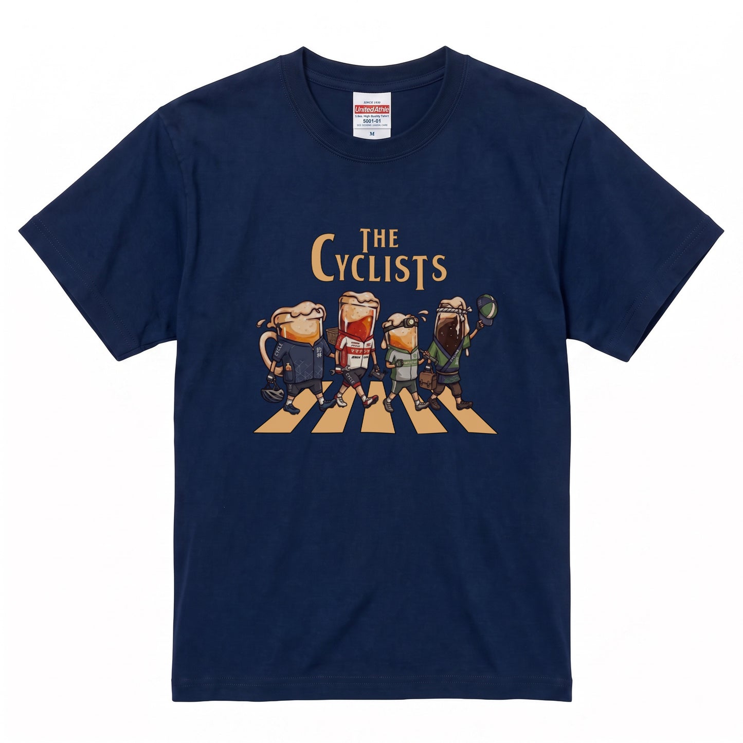 THE CYCLISTS | ビールたちのサイクリング 横断歩道 面白Tシャツ【自転車好き・ビール好き・ギフトに最適】