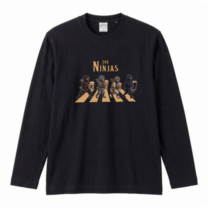 THE NINJAS | 忍びの宴 乾杯ビール ロック名盤オマージュ グラフィック 長袖Tシャツ【おもしろ雑貨・普段着・宴会・ユニセックス・ギフトに最適】