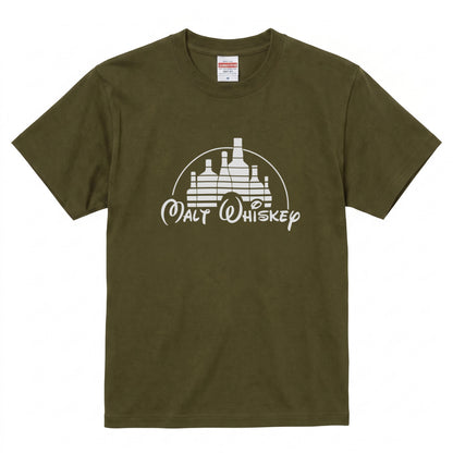 WHISKEY KINGDOM | ボトルキャッスル パロディグラフィック モルトウイスキー カジュアル Tシャツ【おもしろTシャツ・ストリート・宴会・ユニセックス・ギフトに最適】