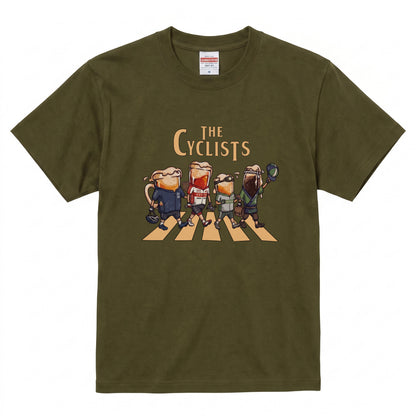THE CYCLISTS | ビールたちのサイクリング 横断歩道 面白Tシャツ【自転車好き・ビール好き・ギフトに最適】