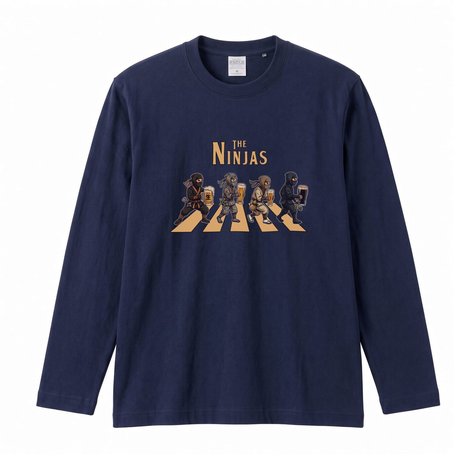 THE NINJAS | 忍びの宴 乾杯ビール ロック名盤オマージュ グラフィック 長袖Tシャツ【おもしろ雑貨・普段着・宴会・ユニセックス・ギフトに最適】
