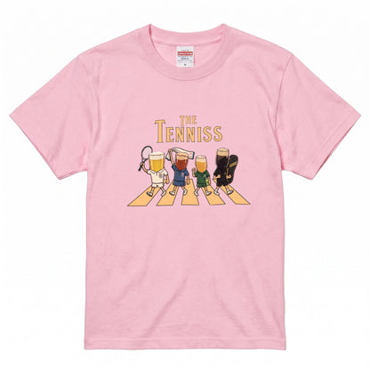 THE TENNISS | ビールたちのテニス 横断歩道 面白Tシャツ【テニス愛好家・ビール好き・ギフトに最適】