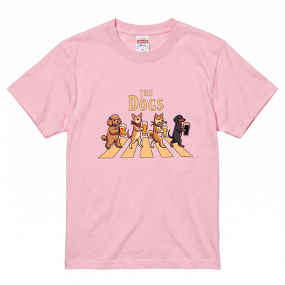 THE DOGS | 柴犬・プードル・チワワ・ダックスの乾杯 横断歩道 面白Tシャツ【愛犬家・ビール好き・ギフトに最適】