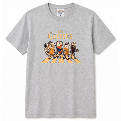 THE GOLFERS | ビールたちのゴルフ 横断歩道 面白Tシャツ【ゴルフ好き・父の日ギフトに最適】