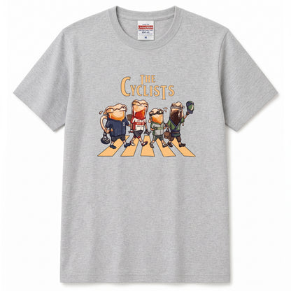 THE CYCLISTS | ビールたちのサイクリング 横断歩道 面白Tシャツ【自転車好き・ビール好き・ギフトに最適】