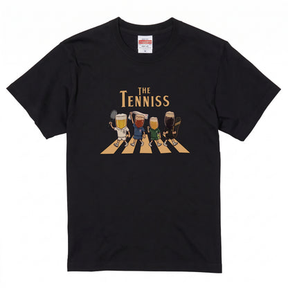 THE TENNISS | ビールたちのテニス 横断歩道 面白Tシャツ【テニス愛好家・ビール好き・ギフトに最適】