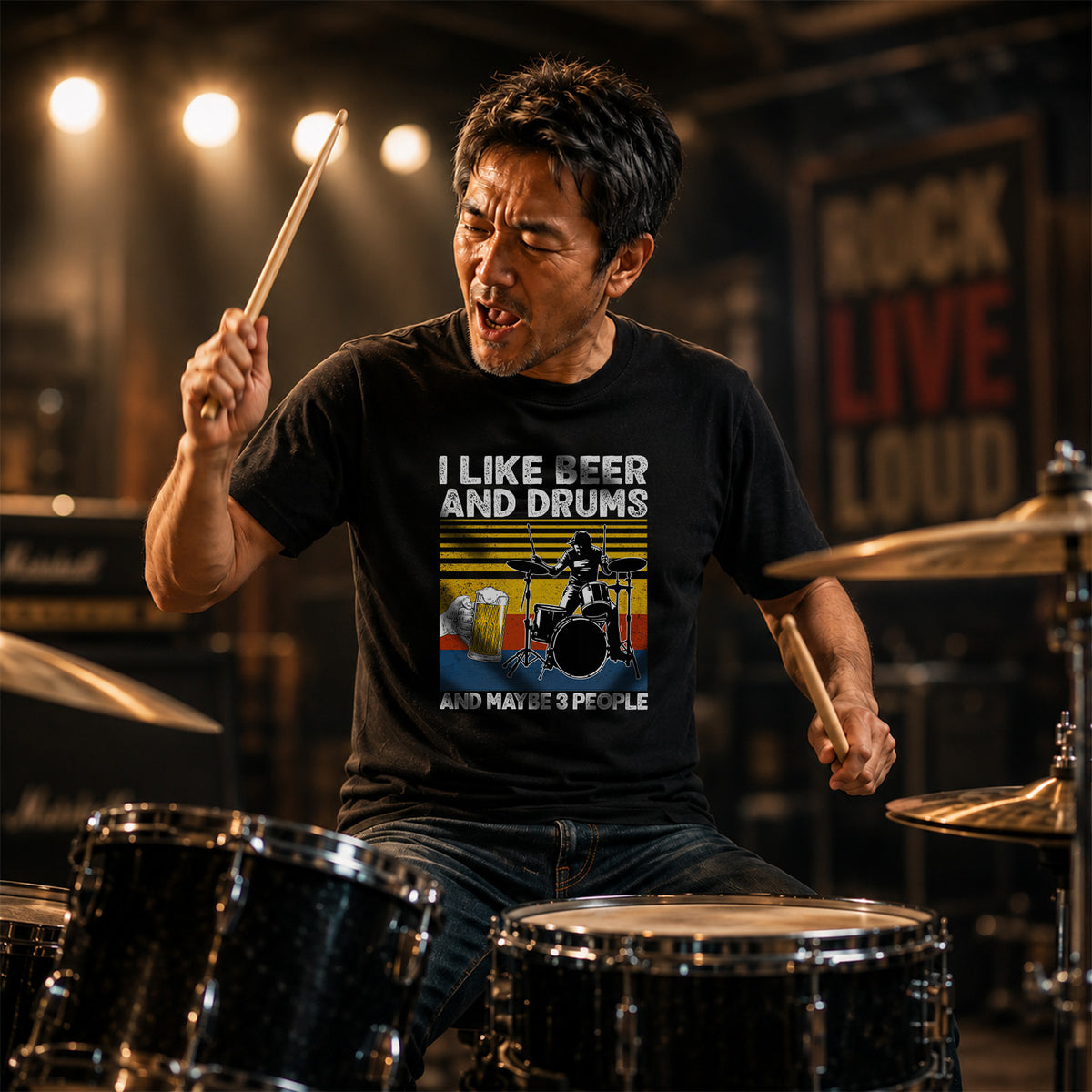 「I LIKE BEER AND DRUMS」ビール＆ドラムが好きTシャツ