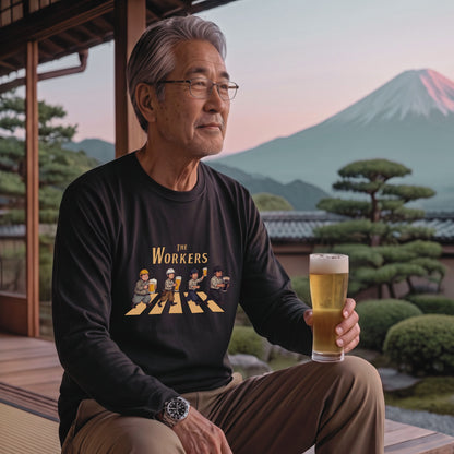 THE WORKERS | 現場職人 アビイロード風 パロディ 乾杯 ビール ロンT 長袖 Tシャツ【おもしろTシャツ・土木・建築・作業着・忘年会・誕生日ギフトに最適】