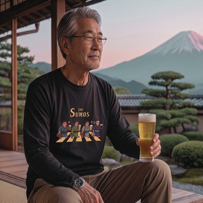 THE SUMOS | 浴衣姿 お相撲さん 乾杯ビール ロック名盤オマージュ グラフィック 長袖Tシャツ【おもしろ雑貨・普段着・宴会・ユニセックス・ギフトに最適】