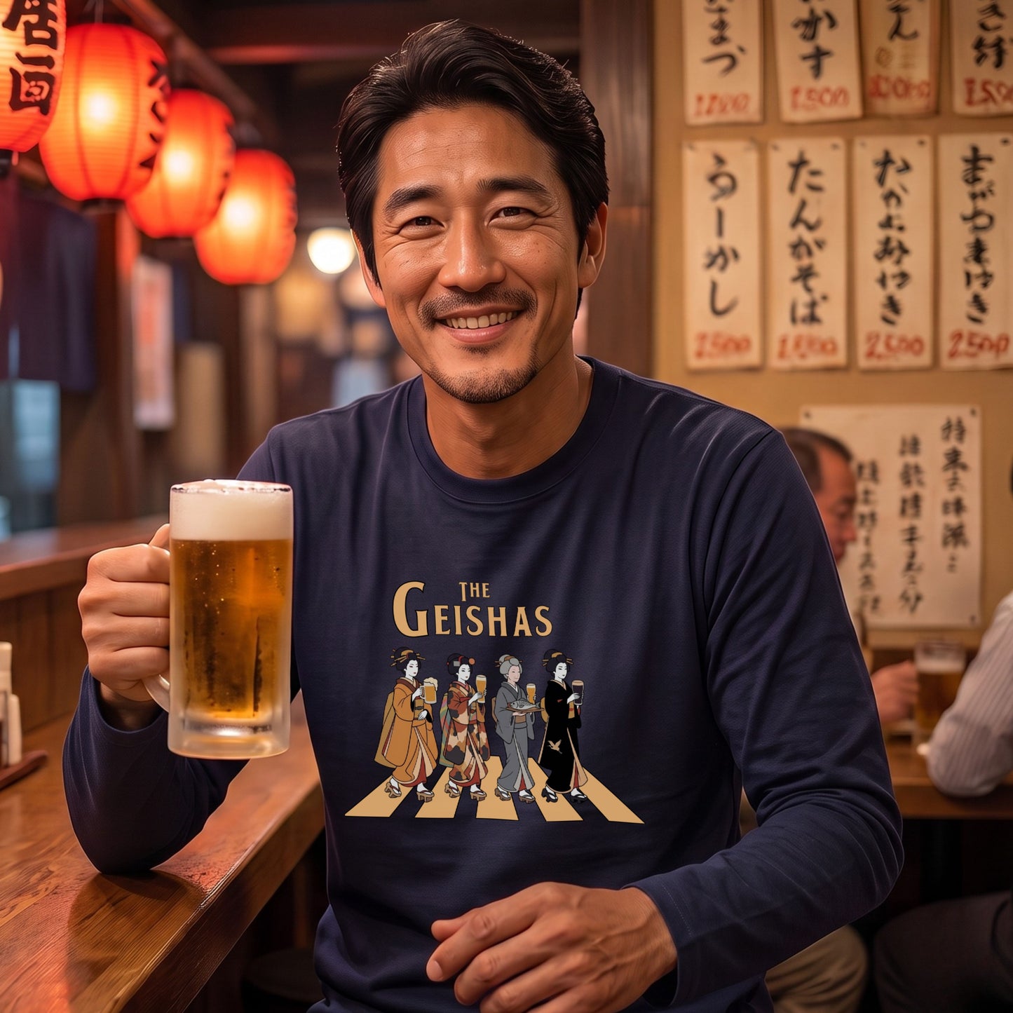 THE GEISHAS | 艶やか 芸者 乾杯ビール ロック名盤オマージュ グラフィック 長袖Tシャツ【おもしろ雑貨・普段着・宴会・ユニセックス・ギフトに最適】