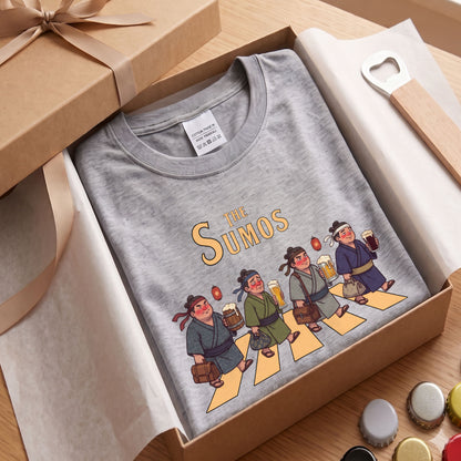 THE SUMOS | 浴衣姿 お相撲さん 乾杯ビール ロック名盤オマージュ グラフィック 長袖Tシャツ【おもしろ雑貨・普段着・宴会・ユニセックス・ギフトに最適】