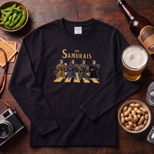 THE SAMURAIS | 侍たちの宴 乾杯酒 ロック名盤オマージュ グラフィック 長袖Tシャツ【おもしろ雑貨・普段着・宴会・ユニセックス・ギフトに最適】