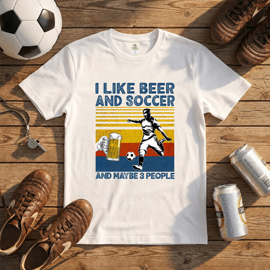 「I LIKE BEER AND SCCOER」ビール＆サッカーが好きTシャツ