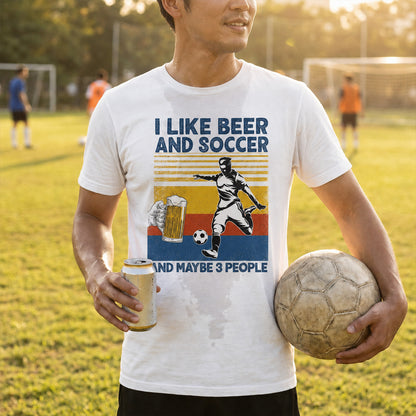 「I LIKE BEER AND SOCCER」ビール＆サッカーが好きTシャツ