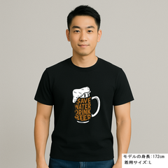 「Save Water Drink Beer - ビールは水分補給」誕生日プレゼントにも最適！居酒屋・飲み会で話題の面白ドライシルキータッチTシャツ｜日本酒・ビール・焼酎・ウイスキー好きにおすすめ