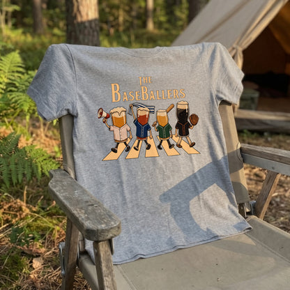 THE BASEBALLERS | 野球ビール アビーロード風パロディ 面白Tシャツ【野球観戦・ビール好き・ギフトに最適】
