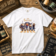 THE SOCCERS | ビールたちの日本代表応援 横断歩道 面白Tシャツ【サッカーファン・飲み会・ギフトに最適】