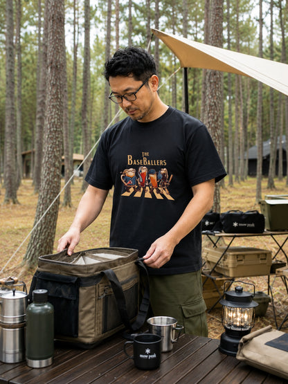 THE BASEBALLERS W | ビールたちの全力応援 横断歩道 面白Tシャツ【野球ファン・父の日ギフトに最適】