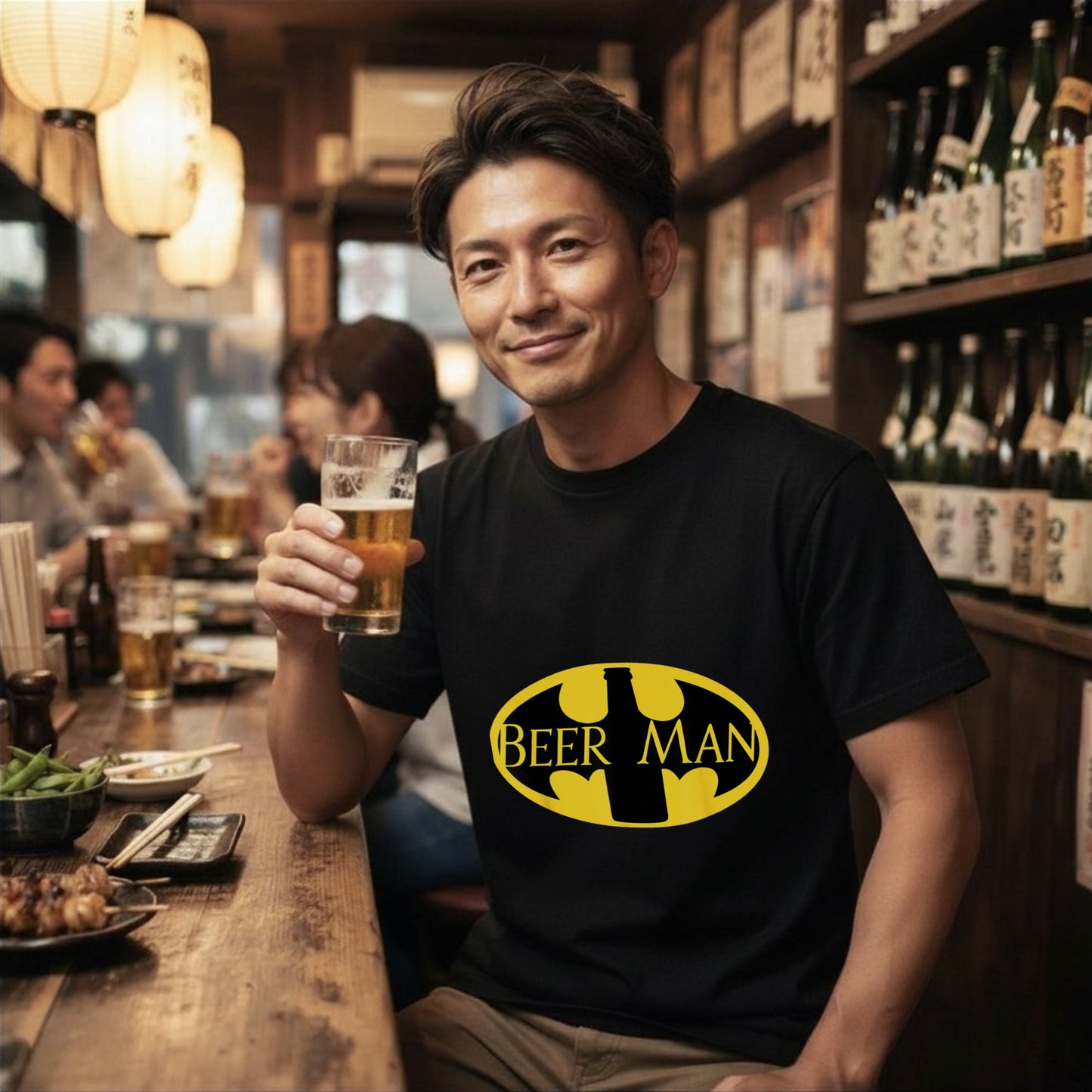 BEER MAN 蝙蝠ロゴ Tシャツ ｜ ビール好き・ヒーロー・おもしろ・パロディに人気