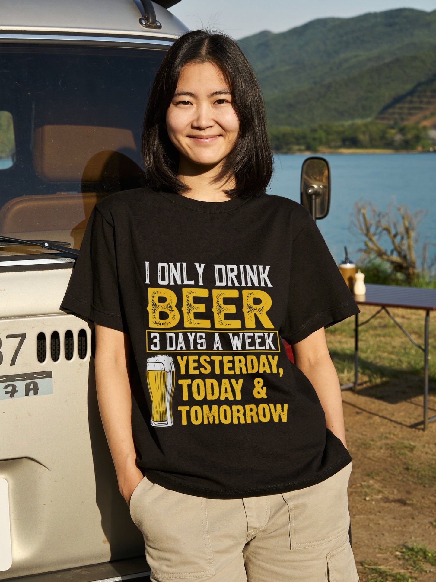「I Only Drink Beer 3 Days A Week 」 シャツ ｜ ビール好き・おもしろ・飲み会に人気