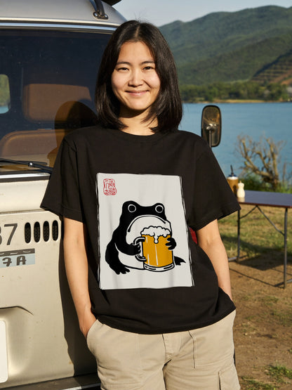 ビールを飲むカエル 和柄 Tシャツ ｜ ビール好き・カエル好き・浮世絵風に人気