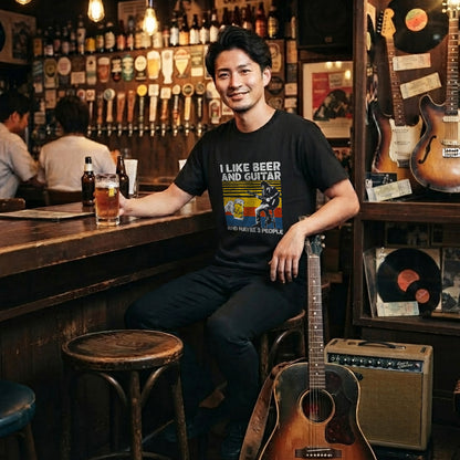「I LIKE BEER AND MY GUITAR」ビール＆キャンプが好きTシャツ