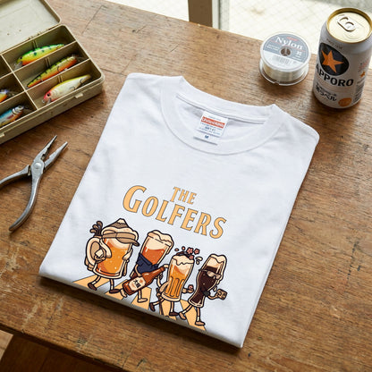 THE GOLFERS | ビールたちのゴルフ 横断歩道 面白Tシャツ【ゴルフ好き・父の日ギフトに最適】