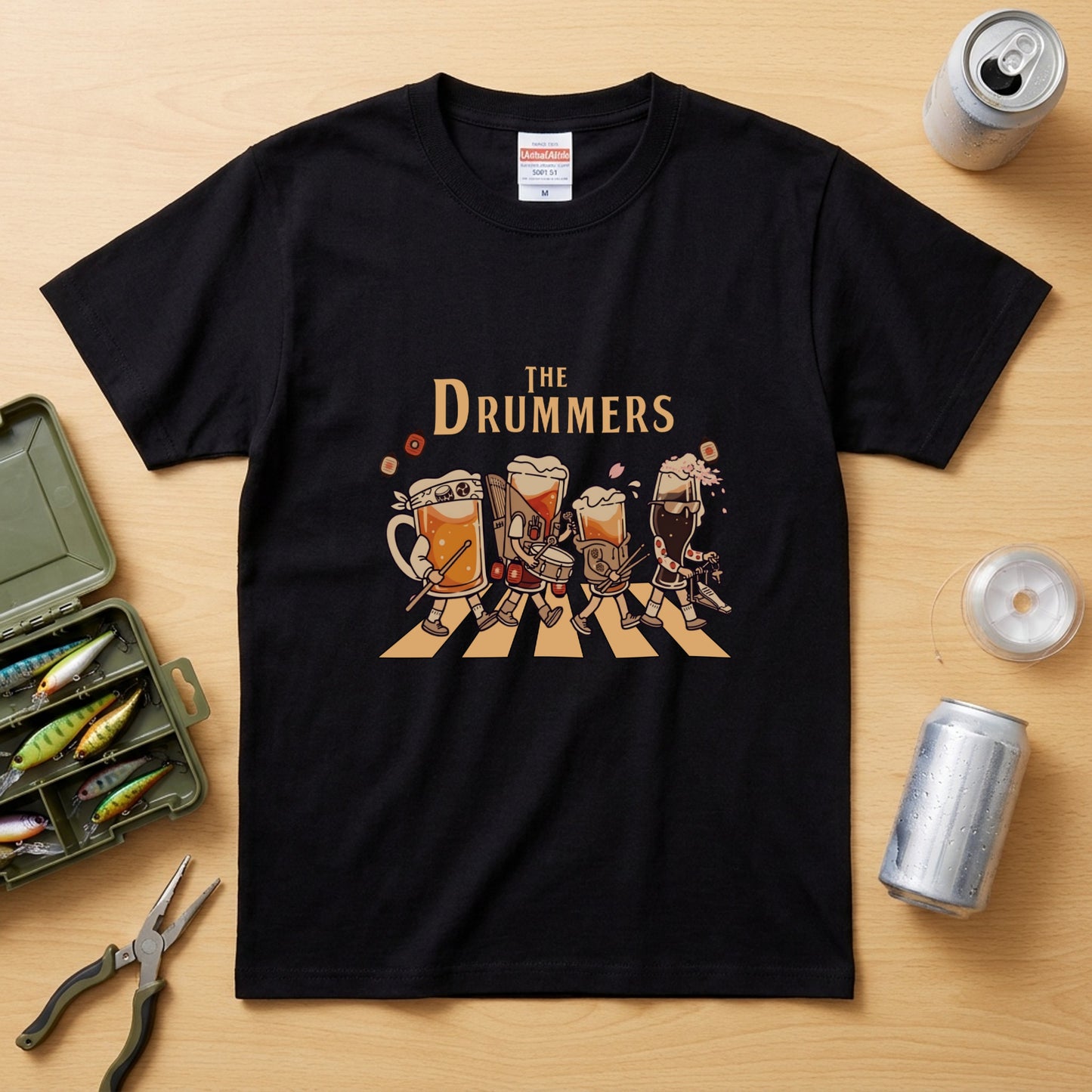 THE DRUMMERS | ビールたちのドラム演奏 横断歩道 面白Tシャツ【ドラム好き・ビール好き・ギフトに最適】