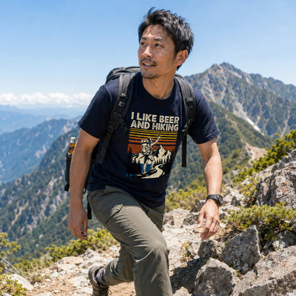 「I LIKE BEER AND HIKING」ハイキング・ビール好きTシャツ