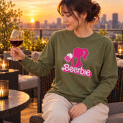 Pink Beer Girl Silhouette ビールを楽しむ女性のシルエットデザイン | 長袖Tシャツ | フロントのみプリント